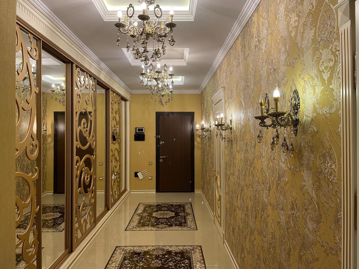 Park Azure Louvre Apartment باكو المظهر الخارجي الصورة
