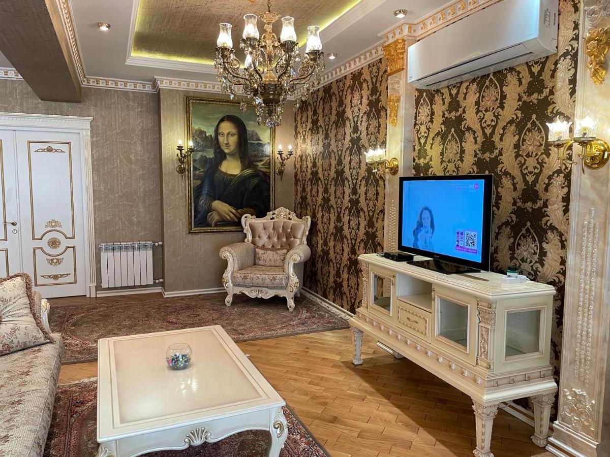 Park Azure Louvre Apartment باكو المظهر الخارجي الصورة