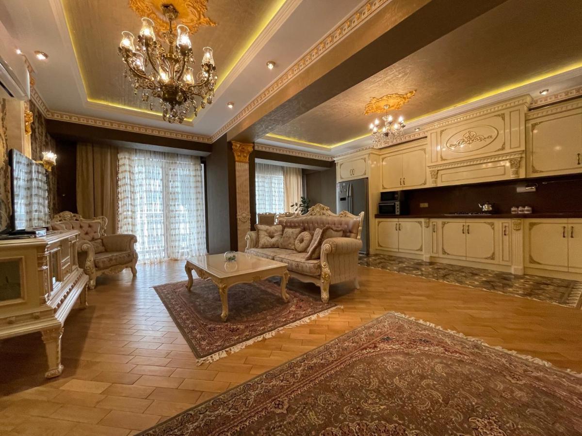 Park Azure Louvre Apartment باكو المظهر الخارجي الصورة